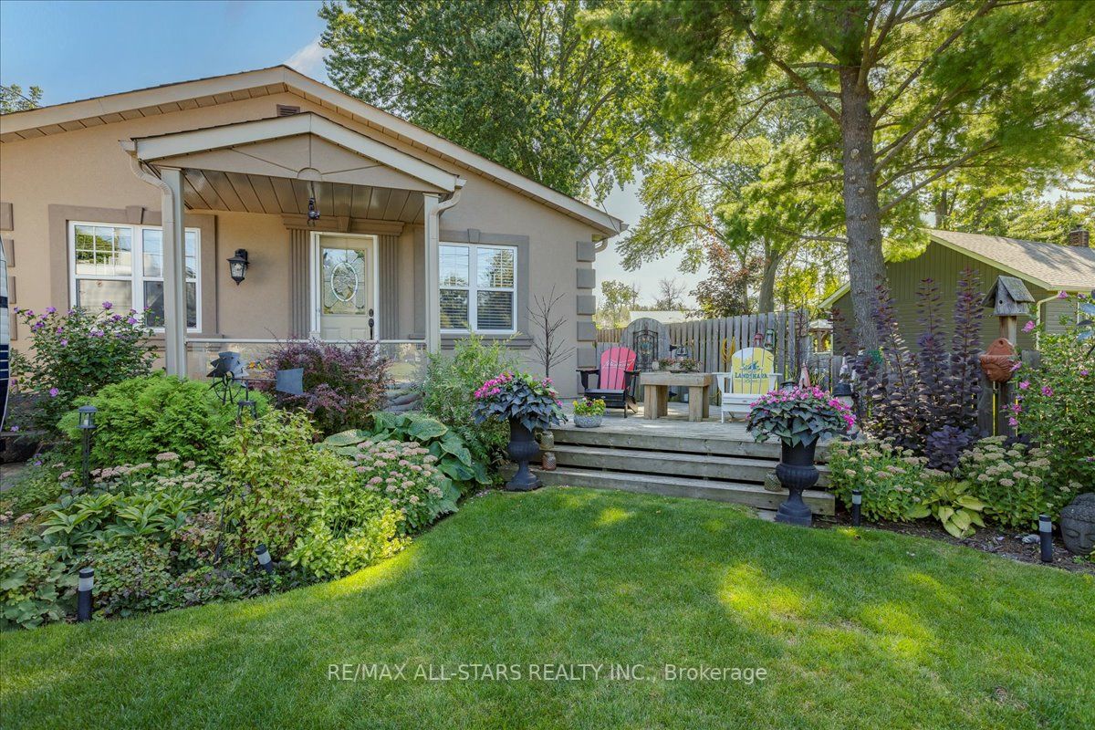 1275 Killarney Beach Rd