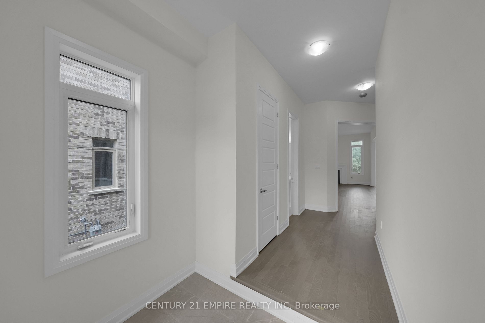 210 Ferragine Cres