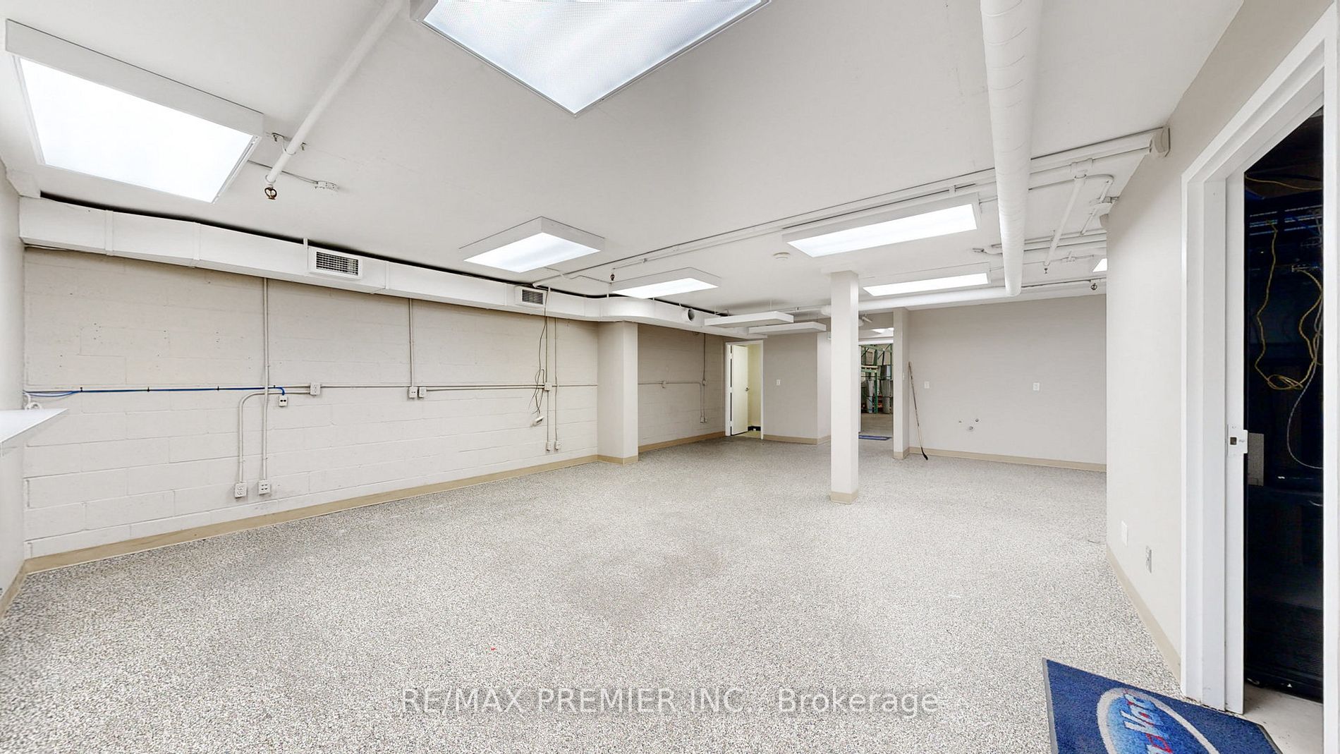 93 Woodstream Blvd, #6-A