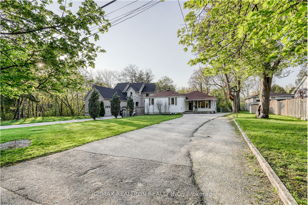 126 Weldrick Rd W, Richmond Hill
