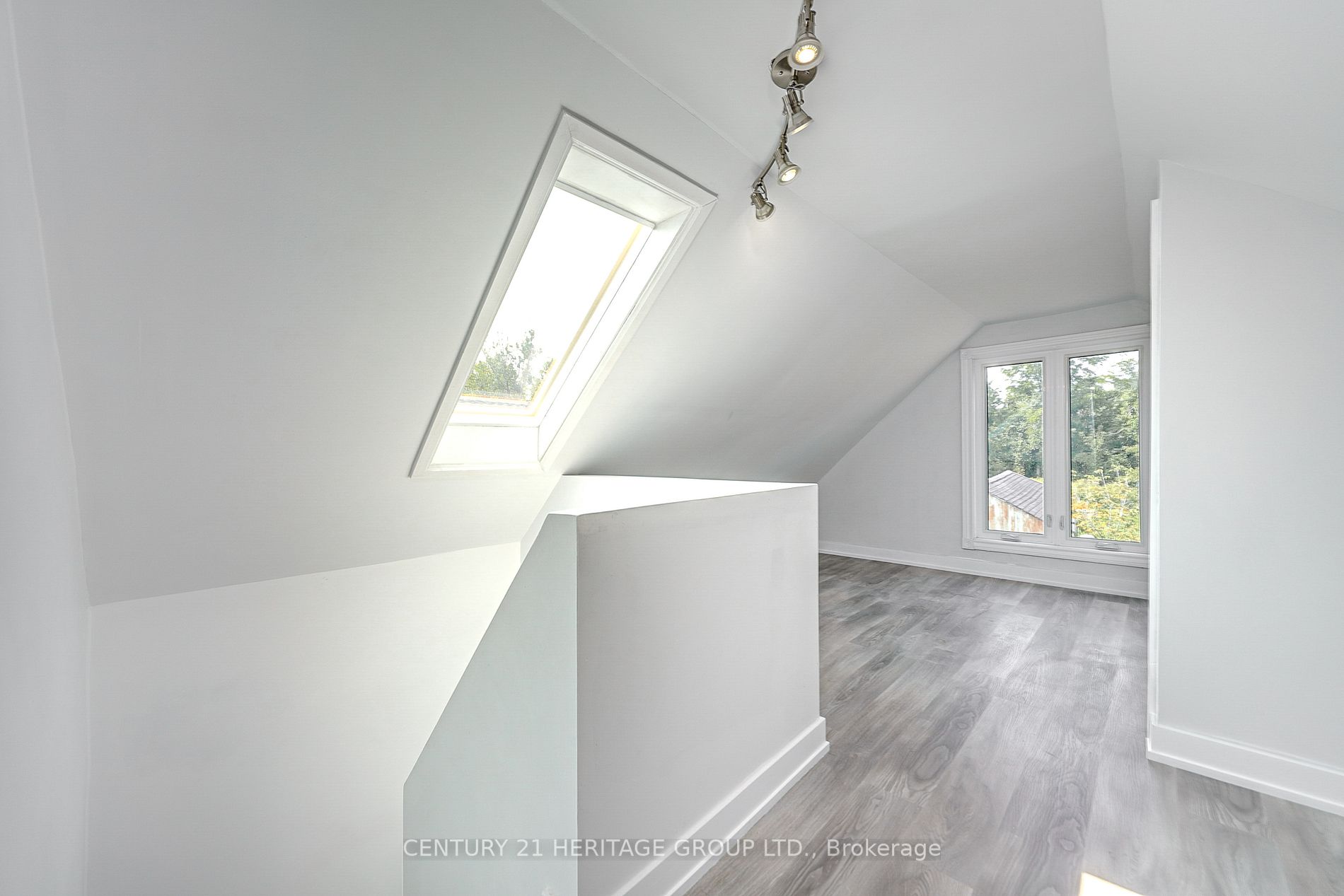 2134 Willard Ave