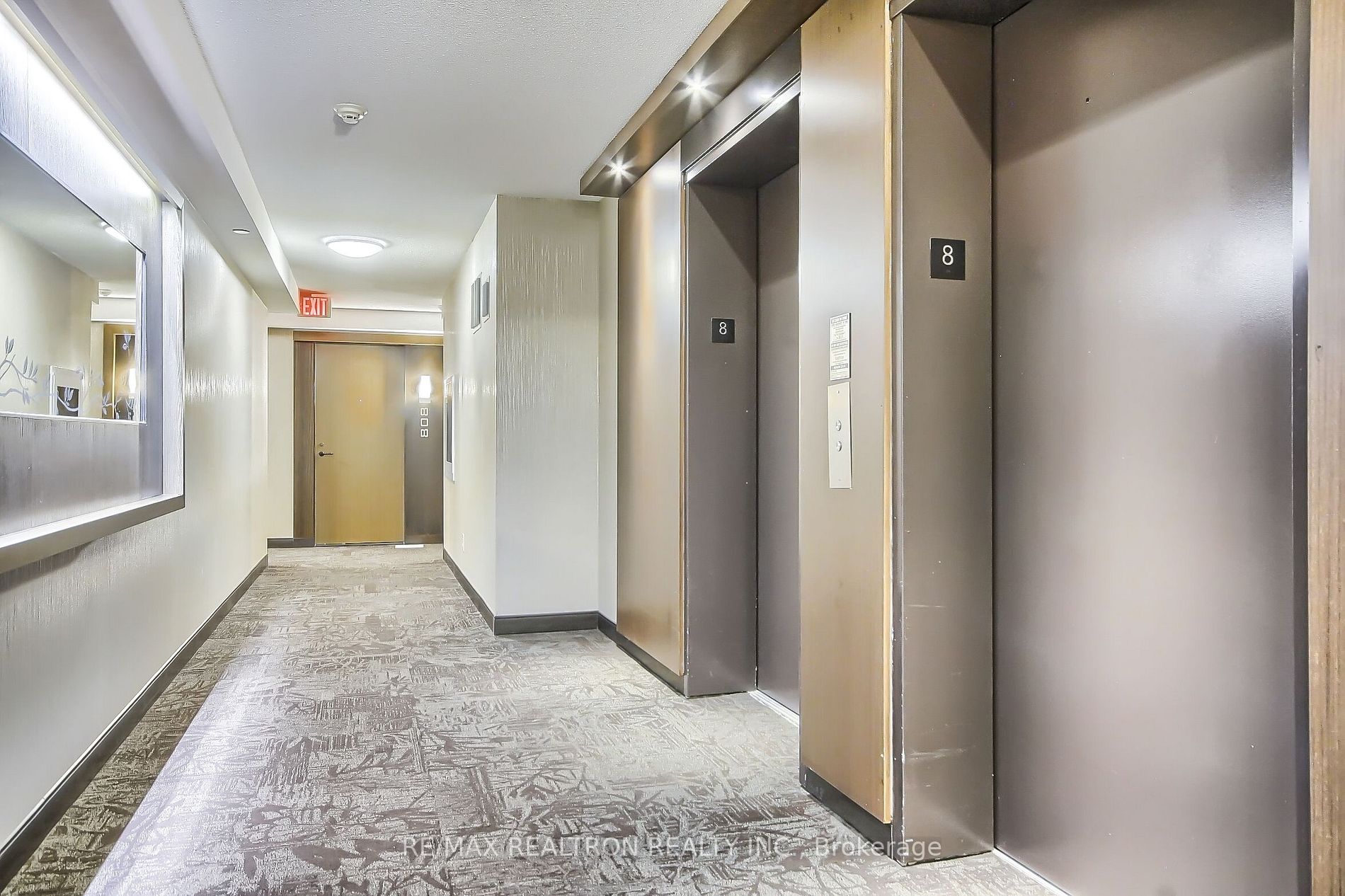 1 Uptown Dr, #803