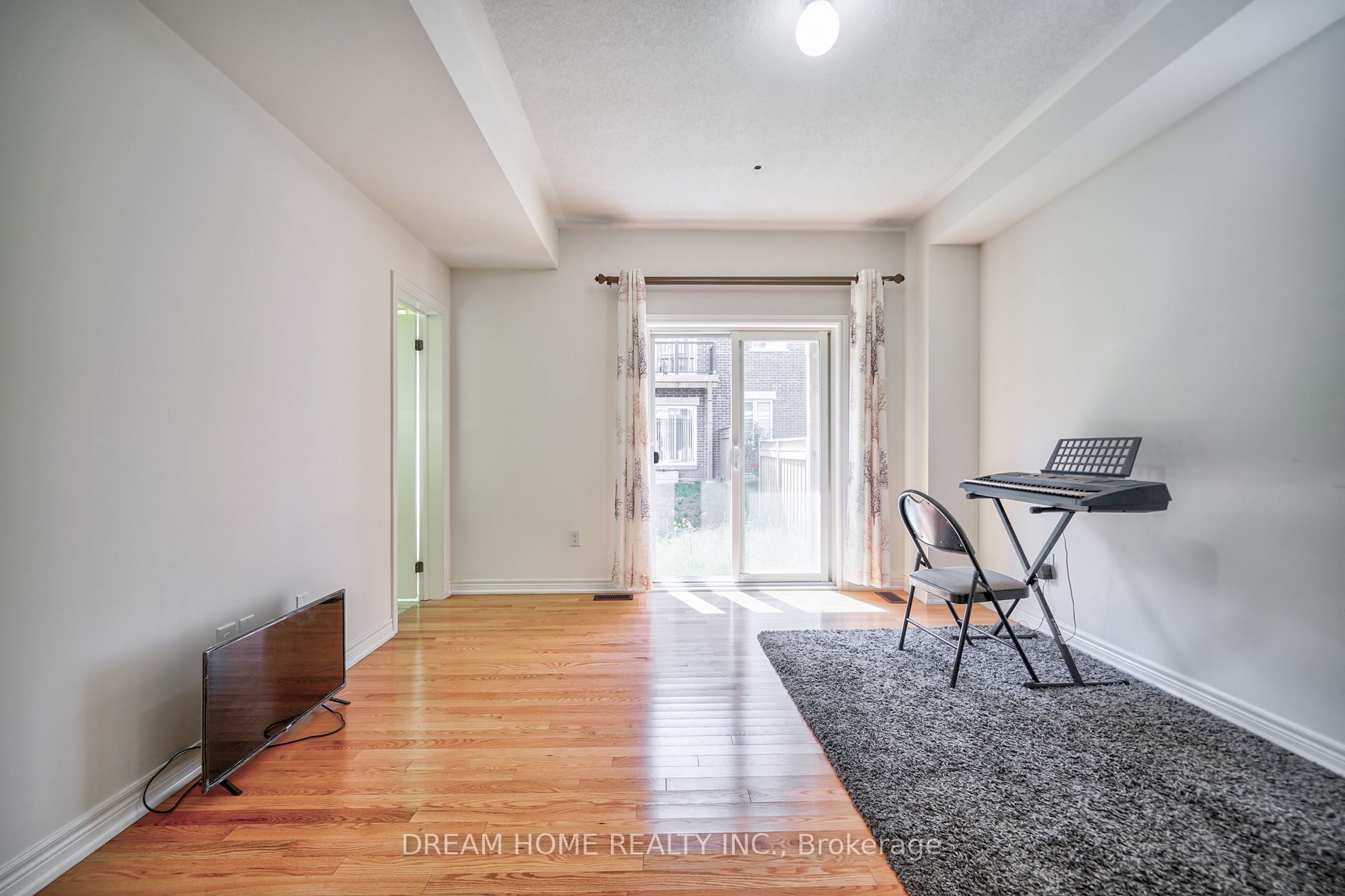 25 Globemaster Lane