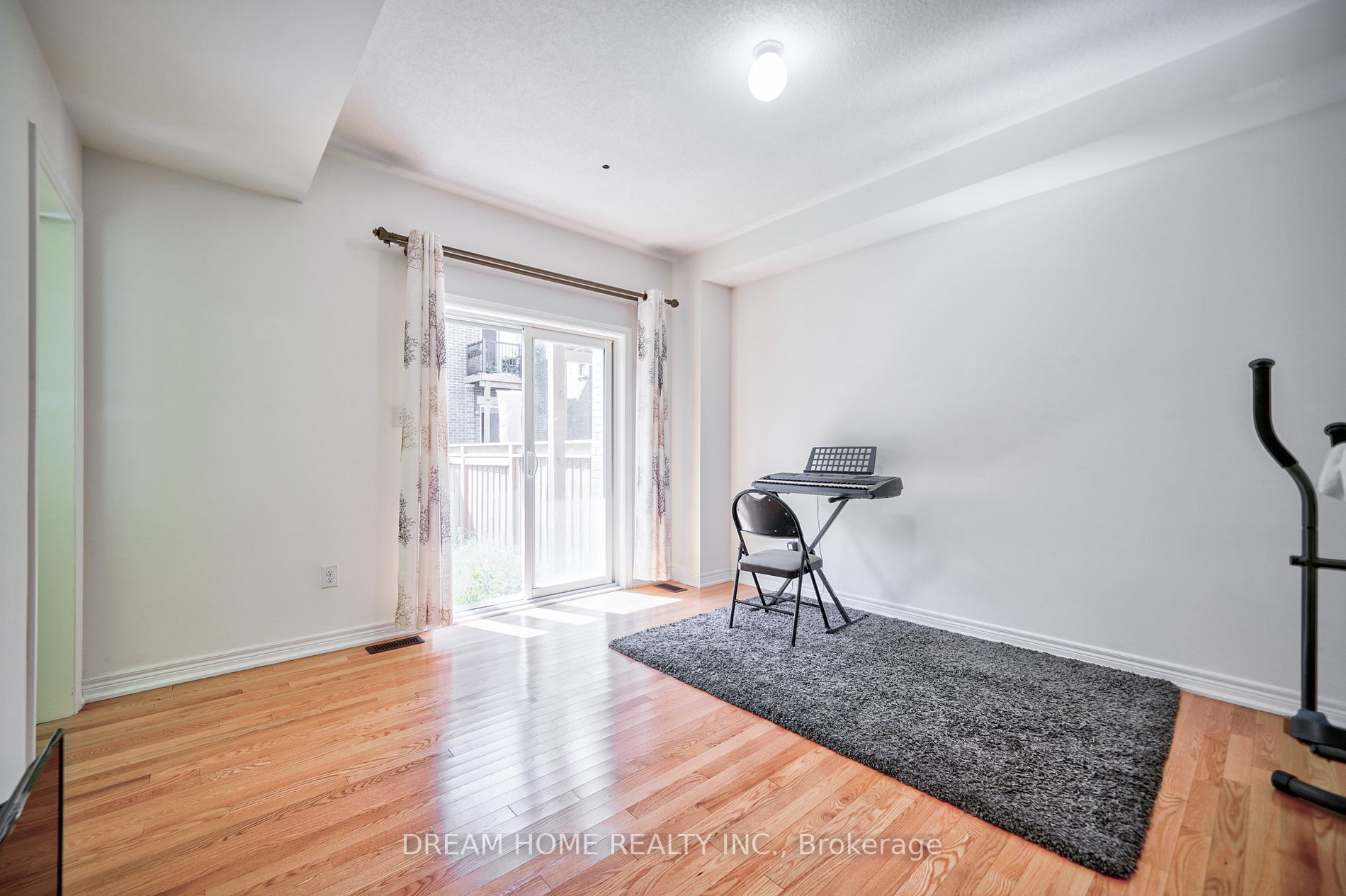 25 Globemaster Lane