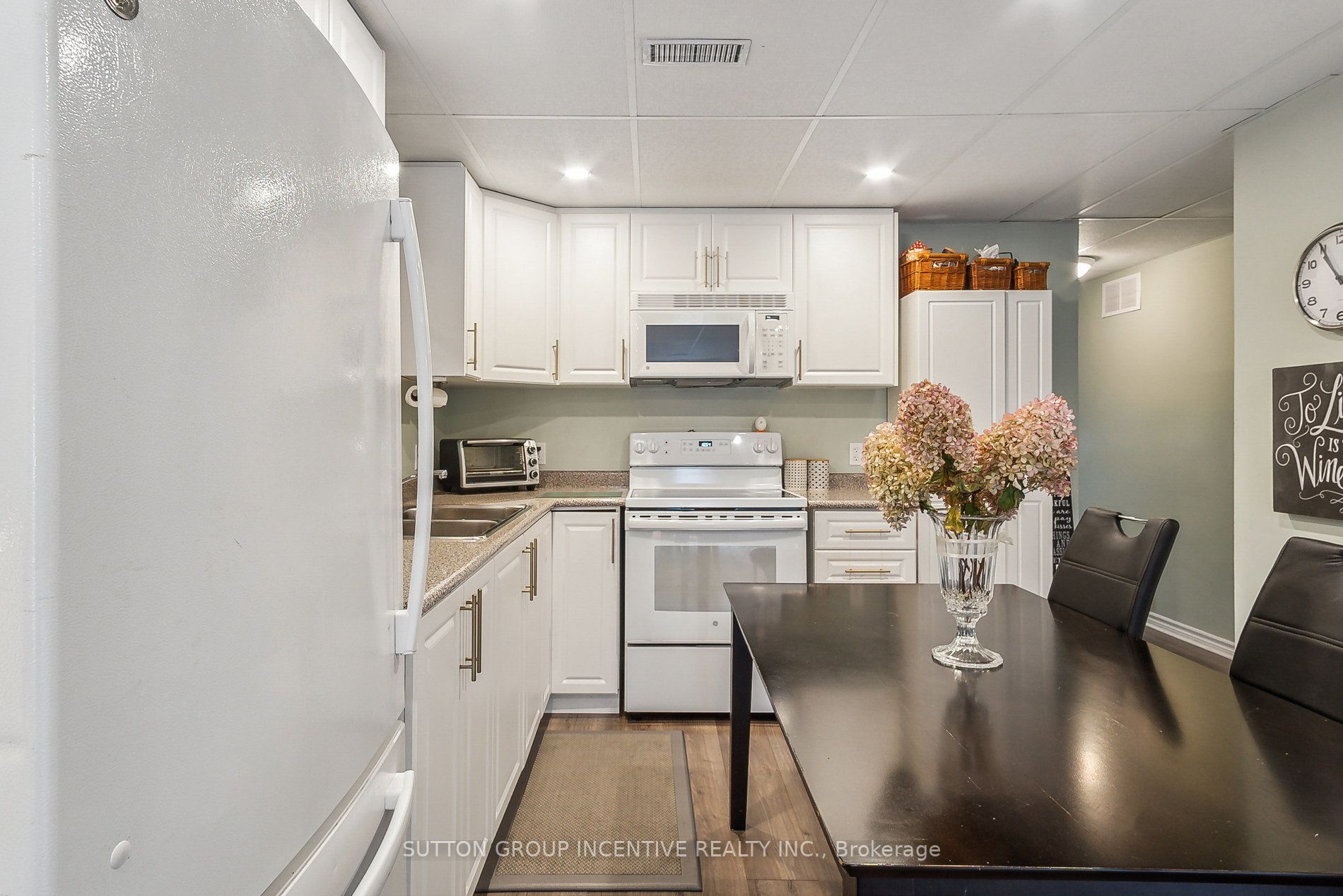434 Parkwood Avenue