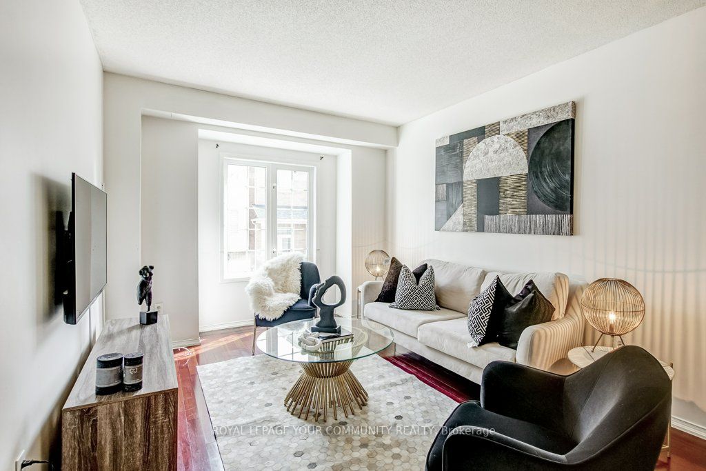 10 Old Colony Road, #22