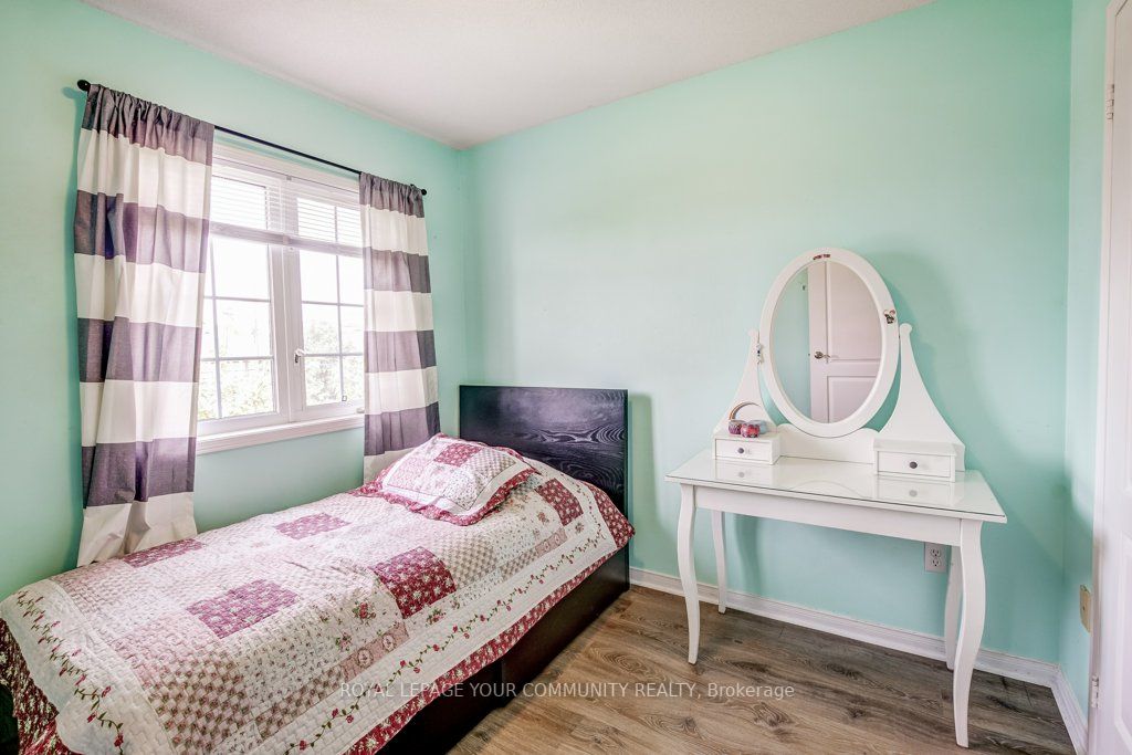 10 Old Colony Road, #22