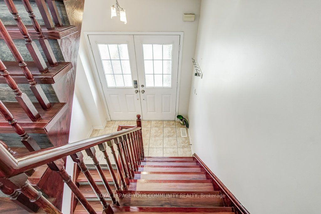 10 Old Colony Road, #22