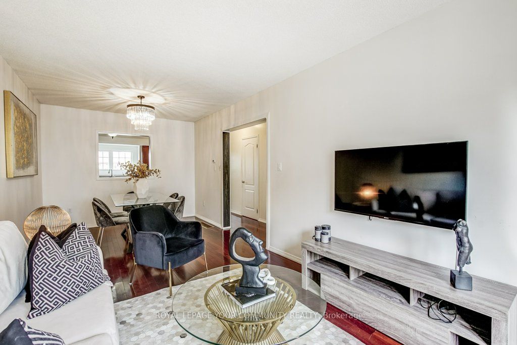 10 Old Colony Road, #22