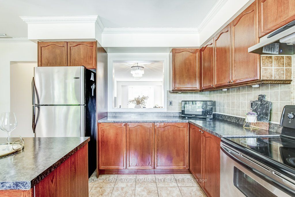 10 Old Colony Road, #22