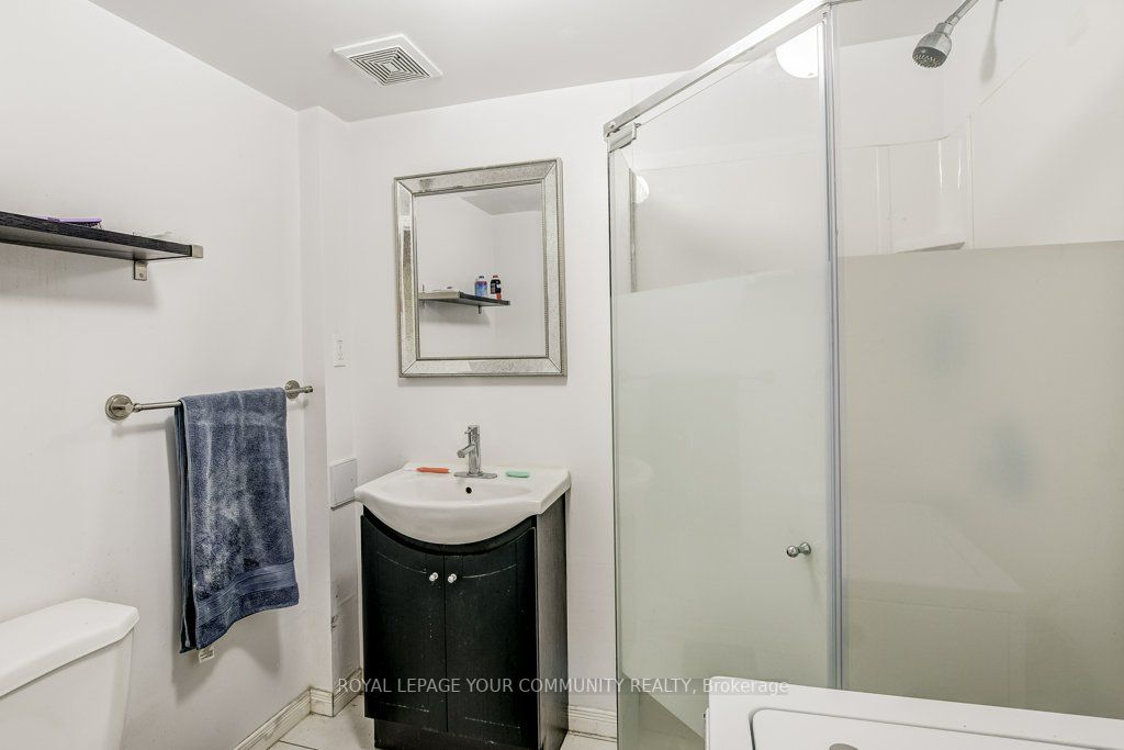 10 Old Colony Road, #22
