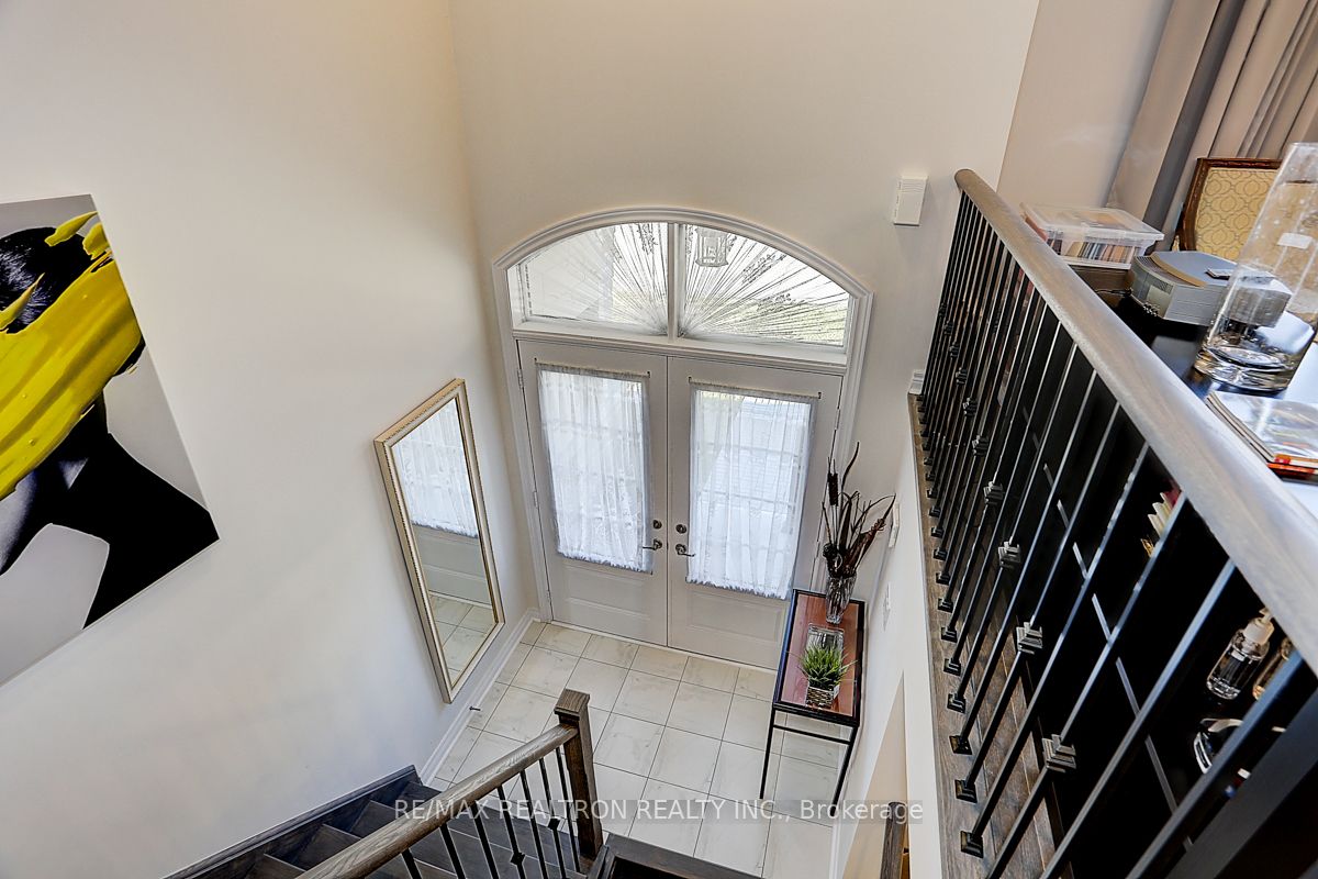 87 GRAND TRUNK Avenue