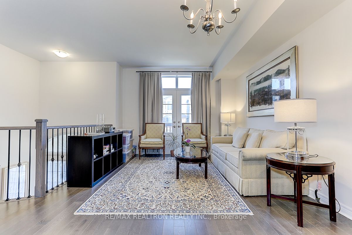 87 GRAND TRUNK Avenue