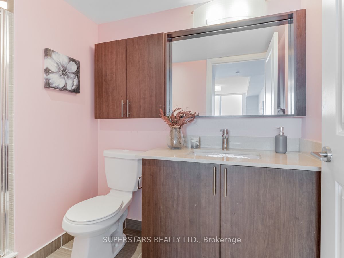 372 Highway 7 Rd E, #Ph16