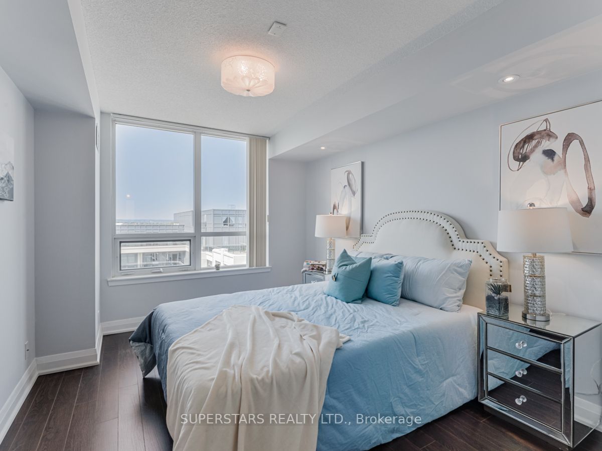 372 Highway 7 Rd E, #Ph16