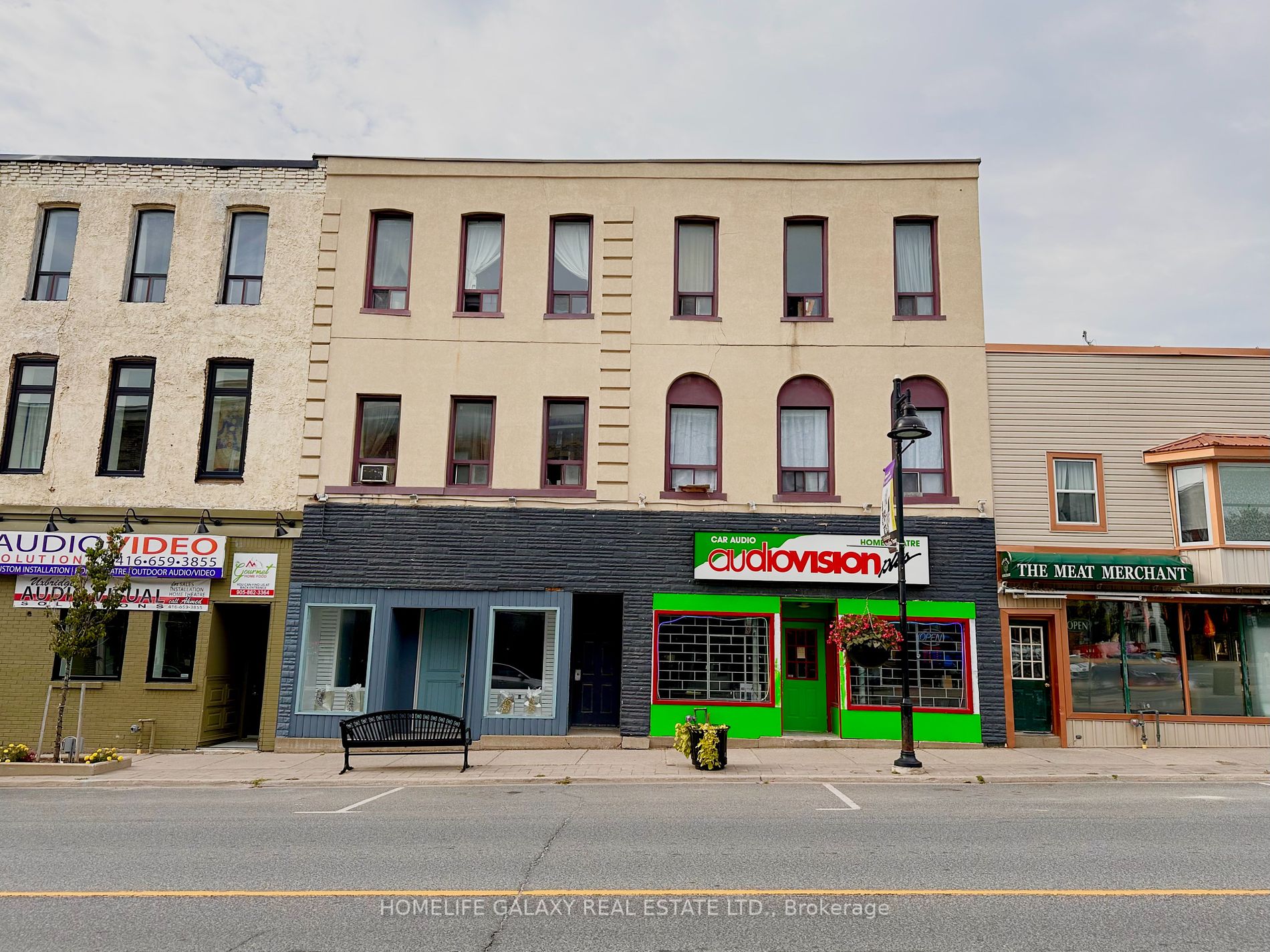 7 Brock St W