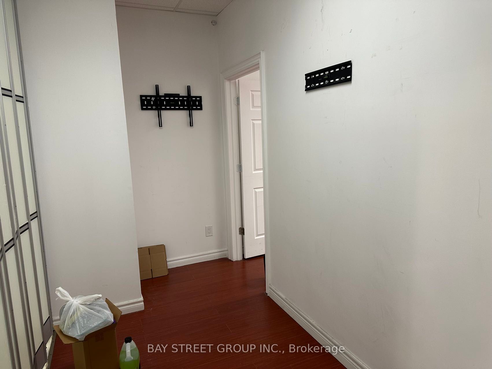 7181 Yonge St, #110