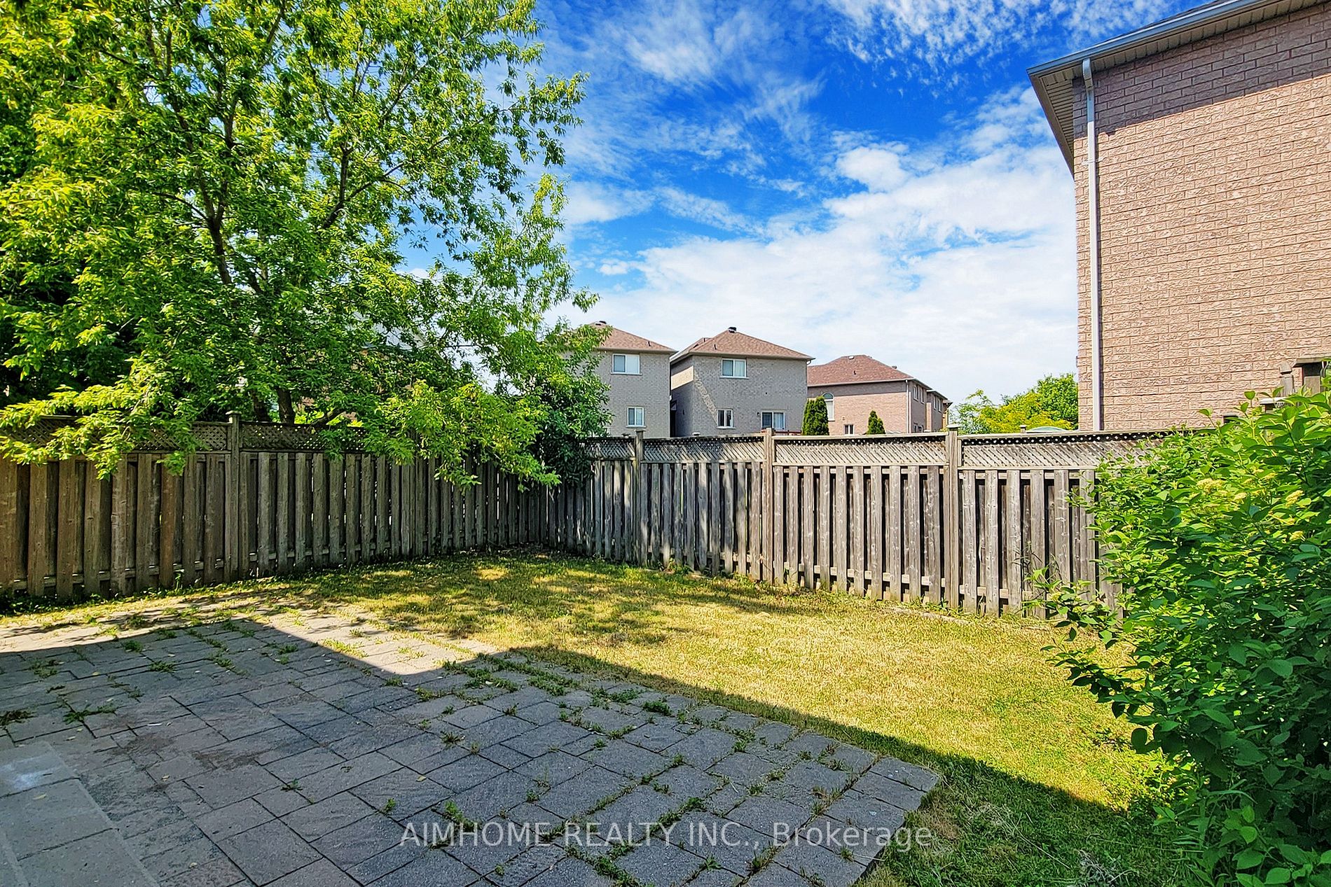 3 Quetico Drive
