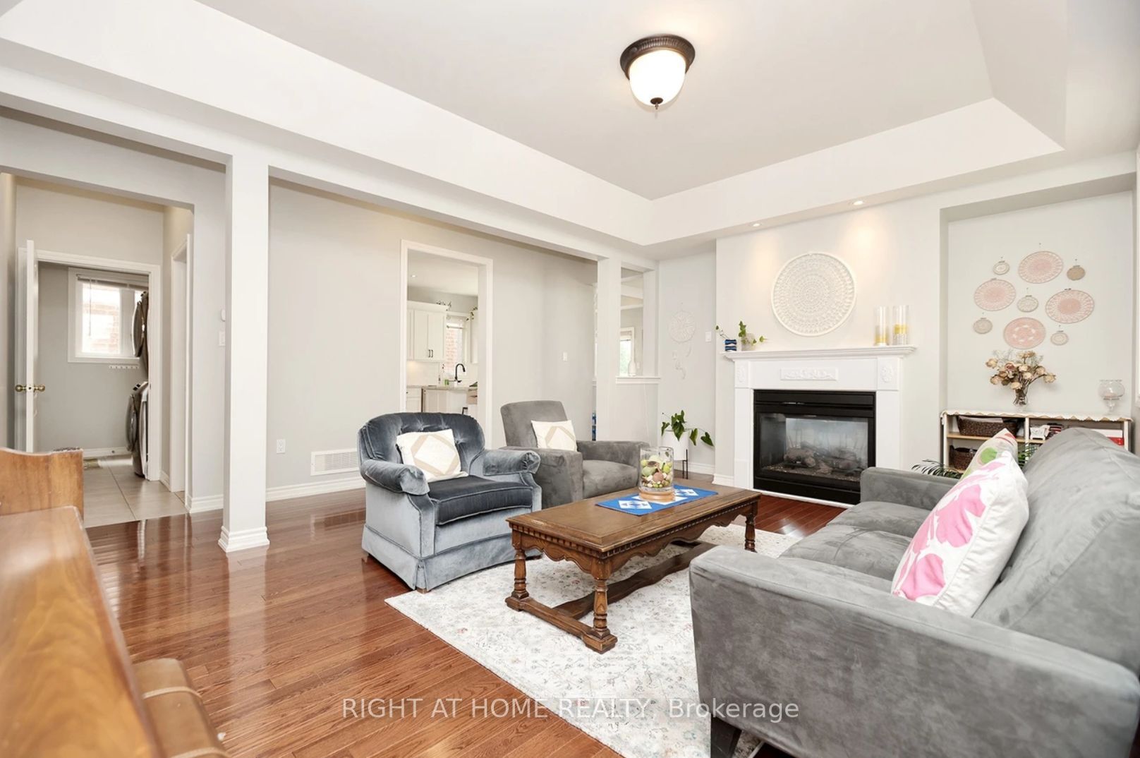 14 Orville Hand Court