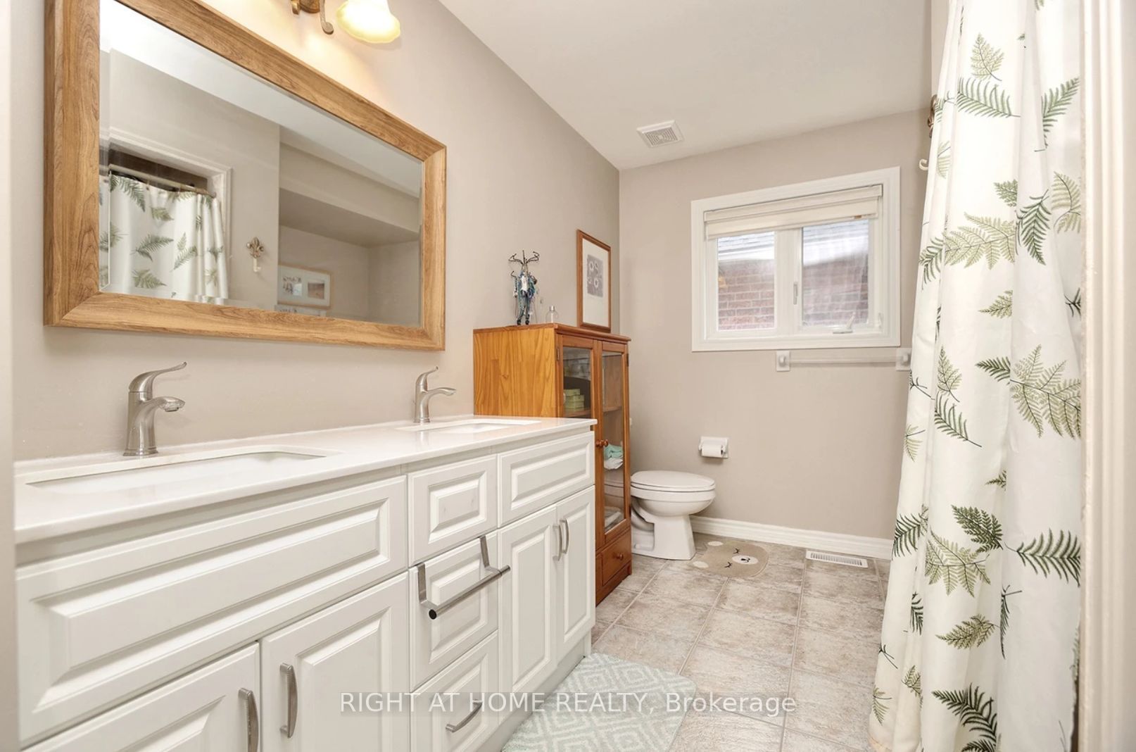14 Orville Hand Court