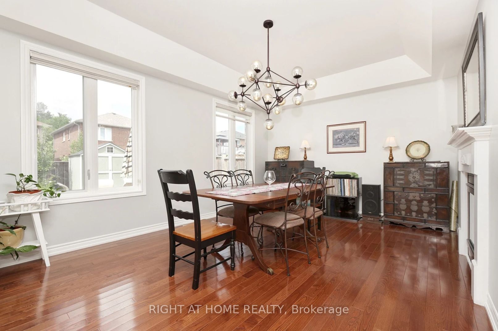 14 Orville Hand Court