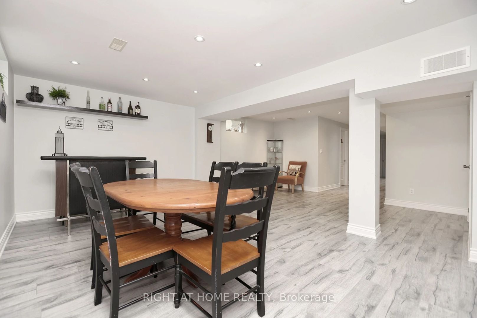 14 Orville Hand Court