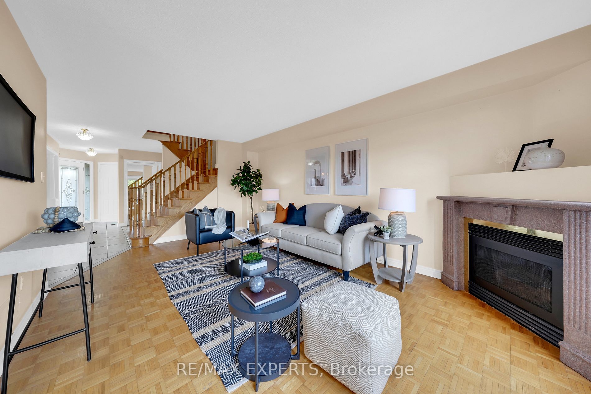 266 Royalpark Way