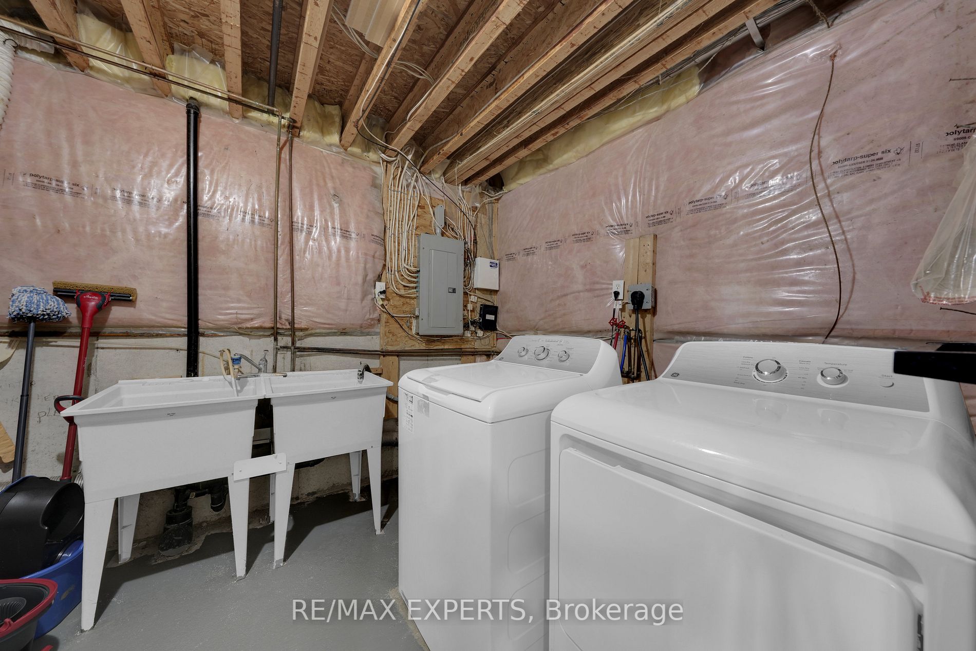266 Royalpark Way