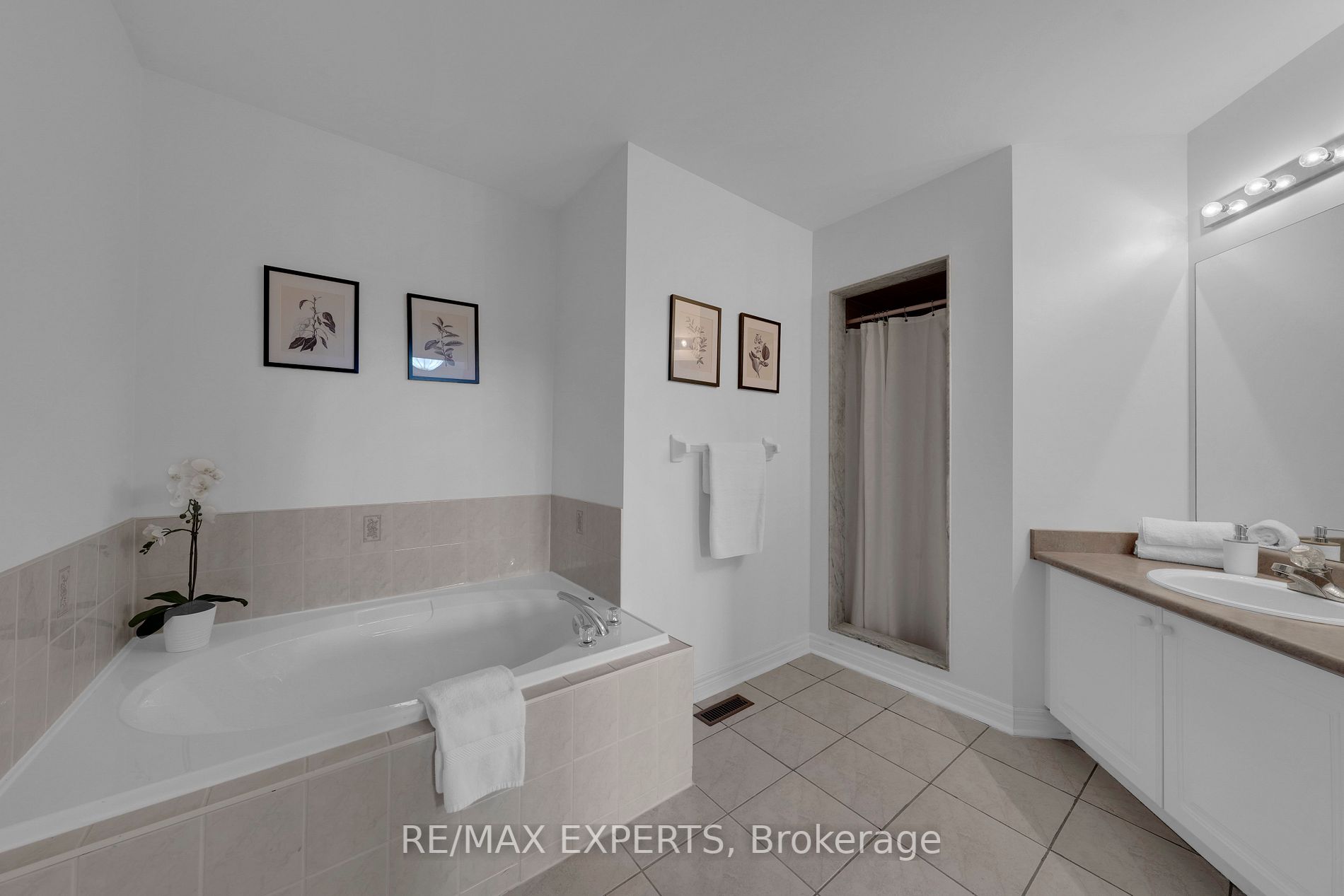 266 Royalpark Way