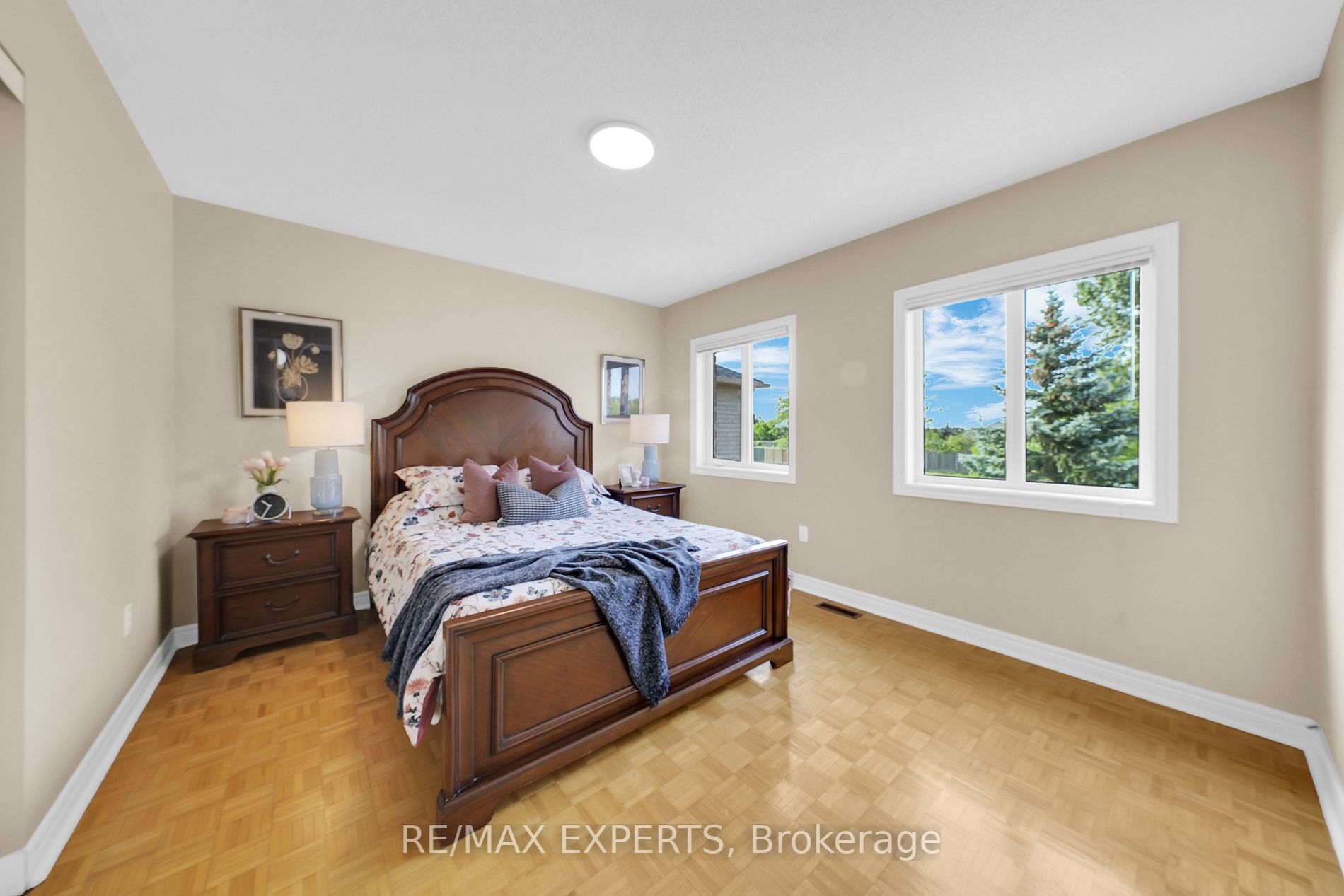 266 Royalpark Way