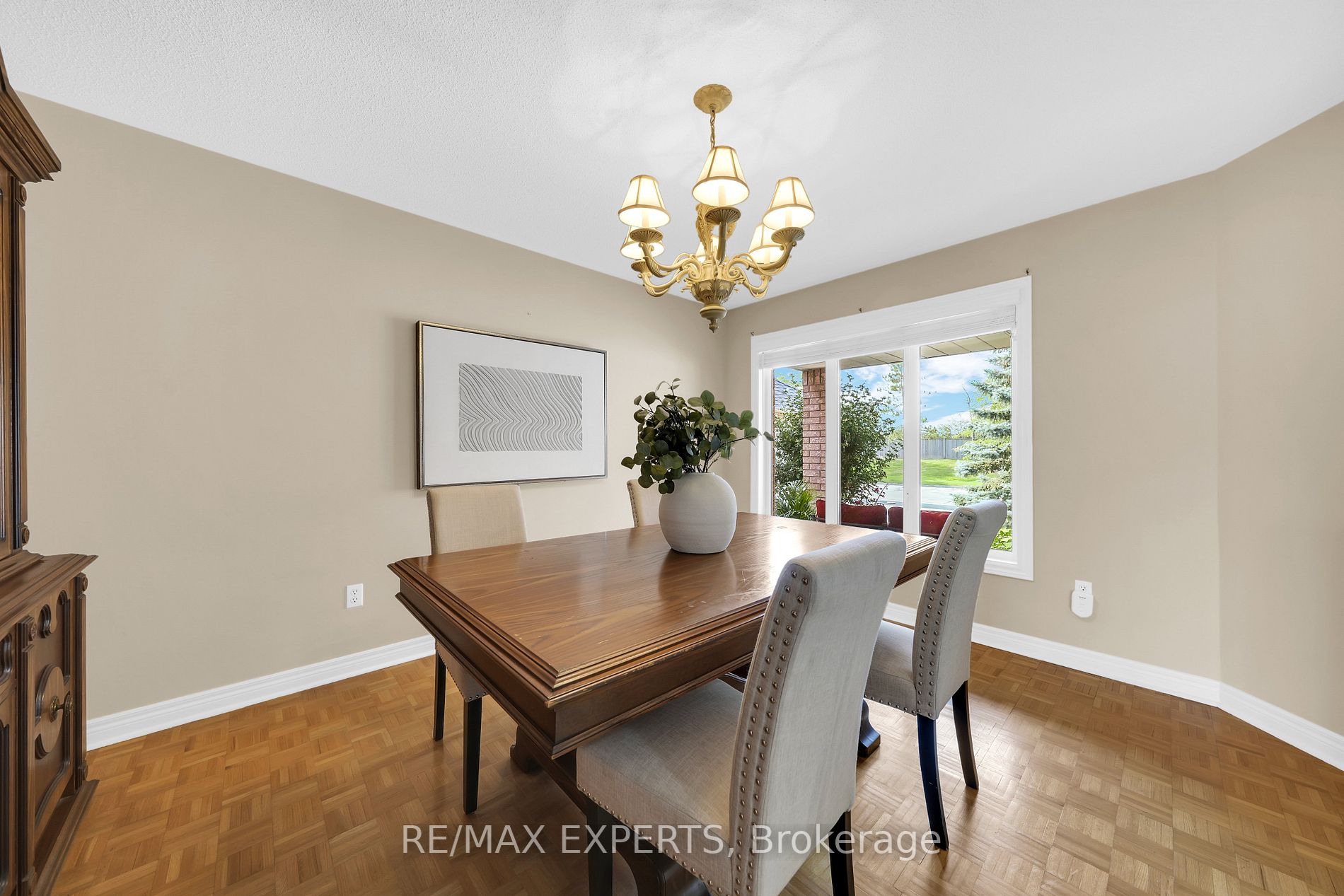 266 Royalpark Way