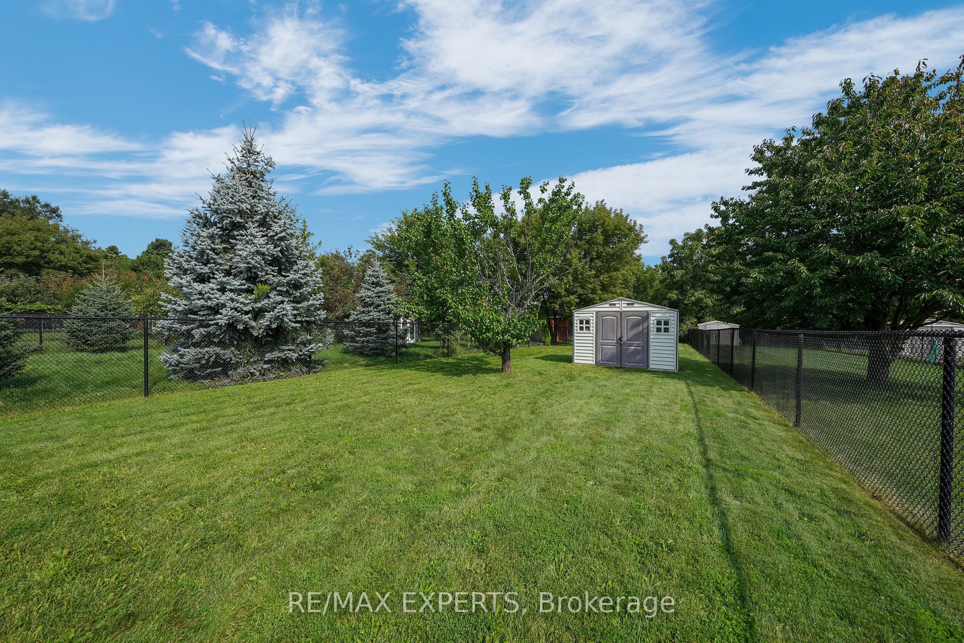 266 Royalpark Way