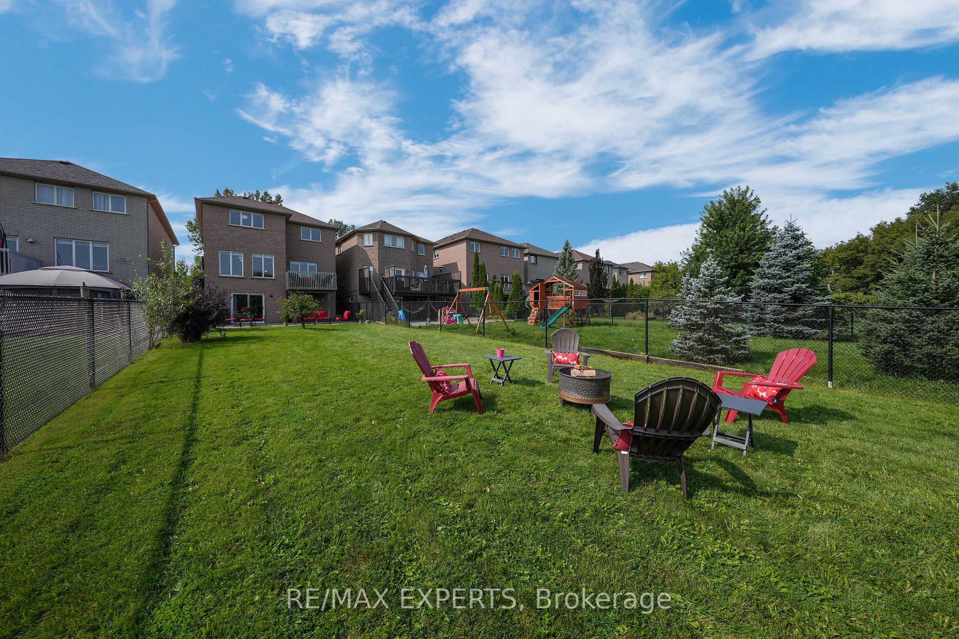 266 Royalpark Way
