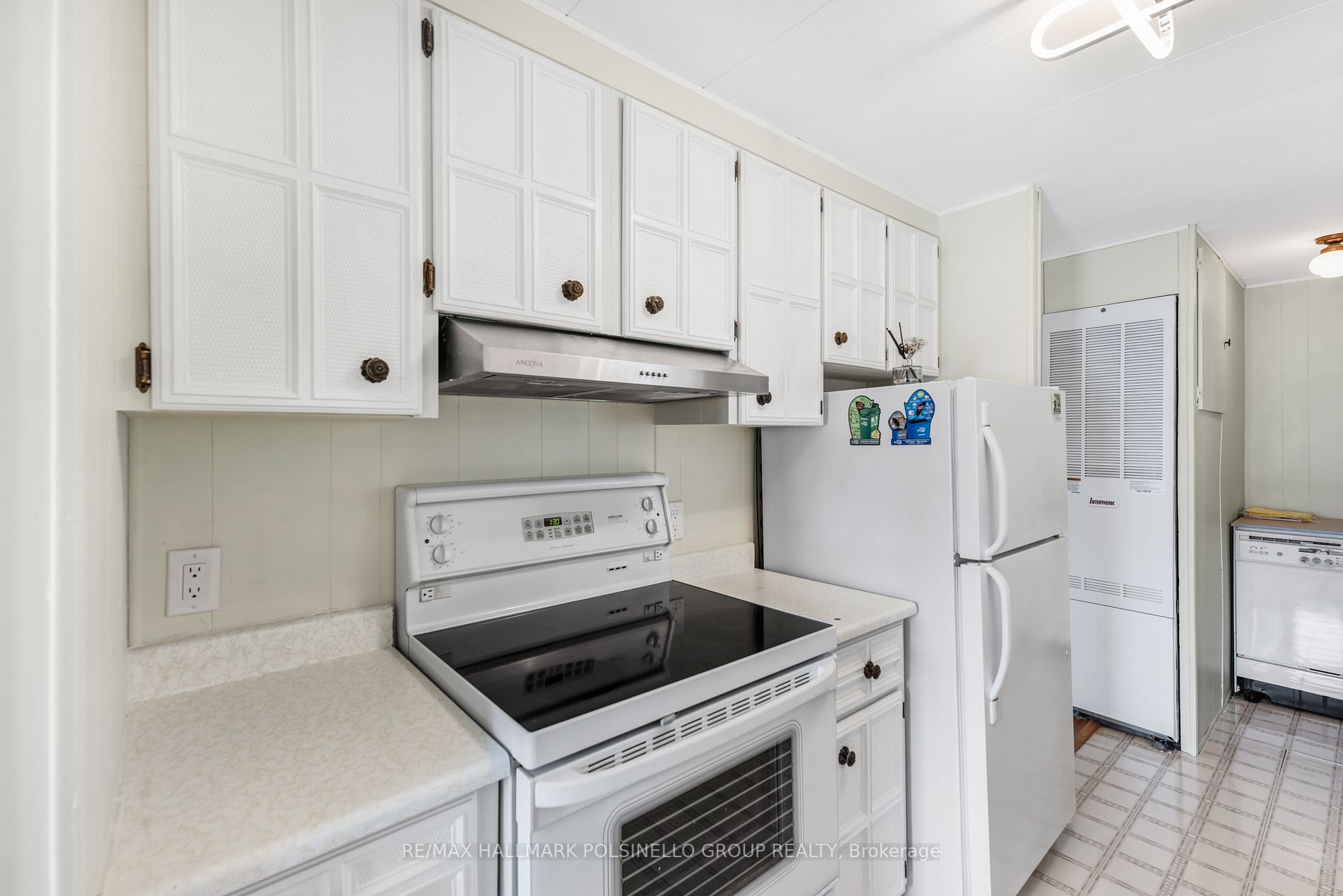 4 Mimosa Dr