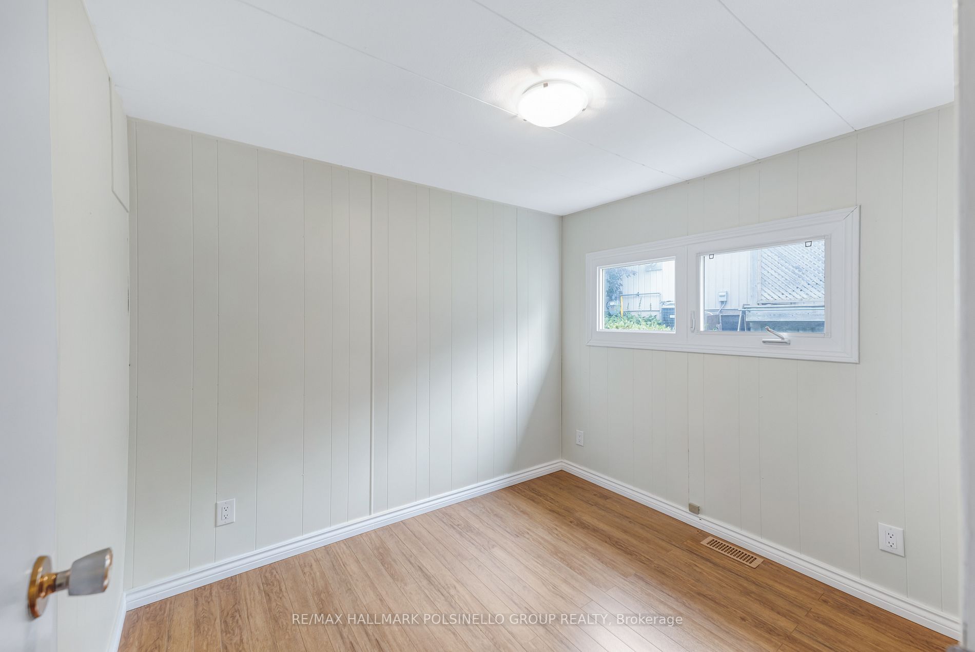 4 Mimosa Dr