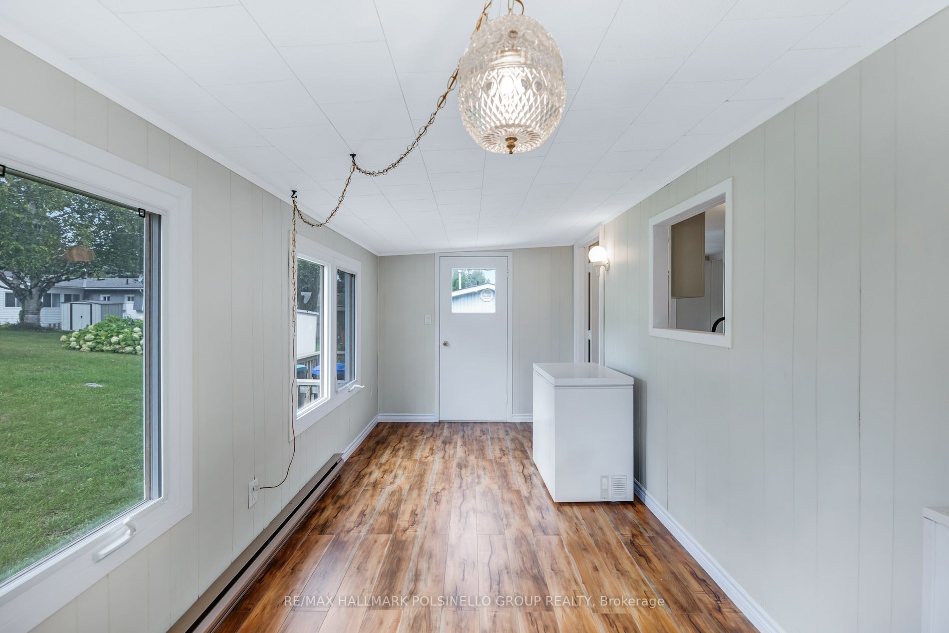 4 Mimosa Dr