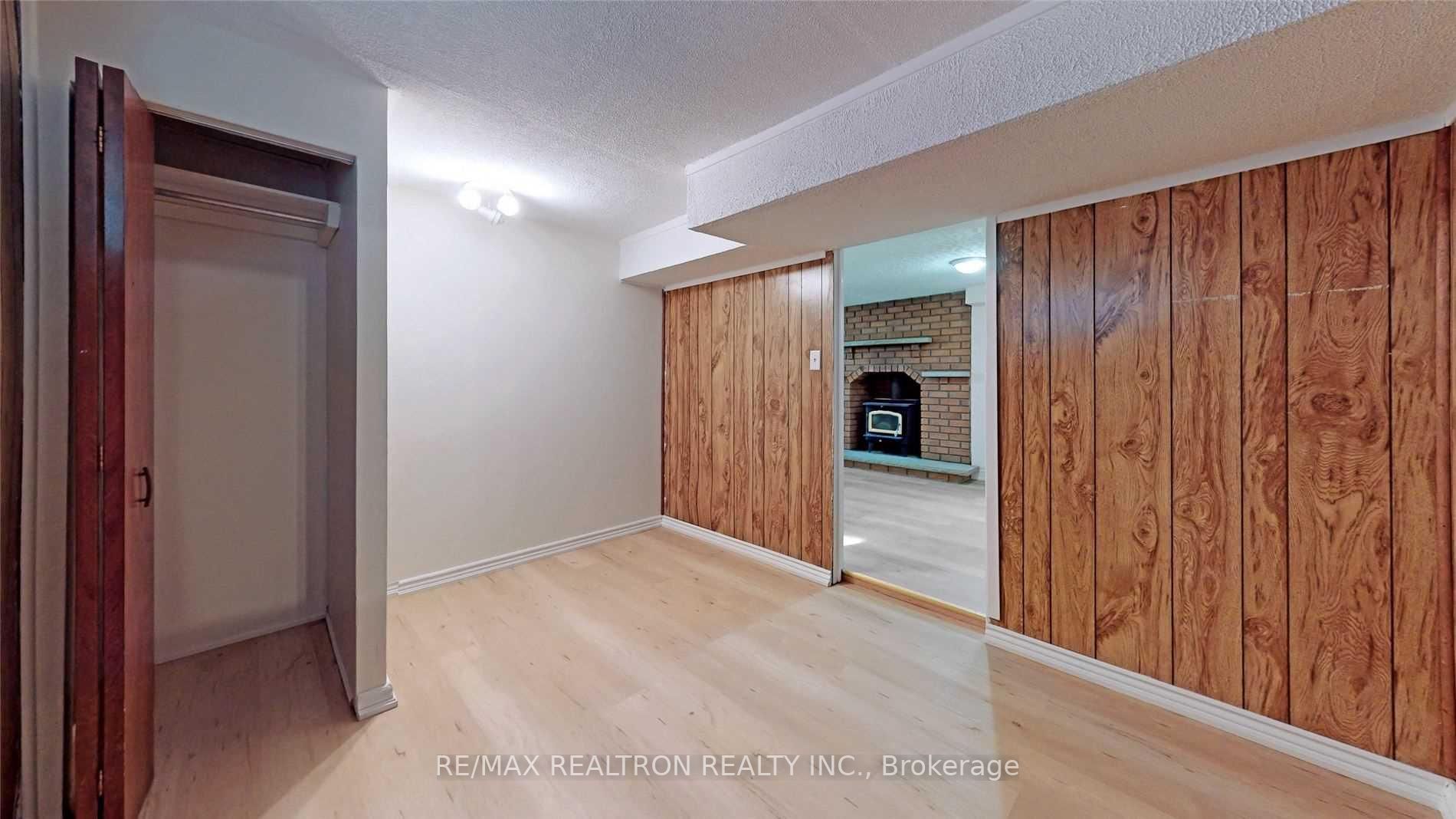 80 Maplegrove Ave, #Lower