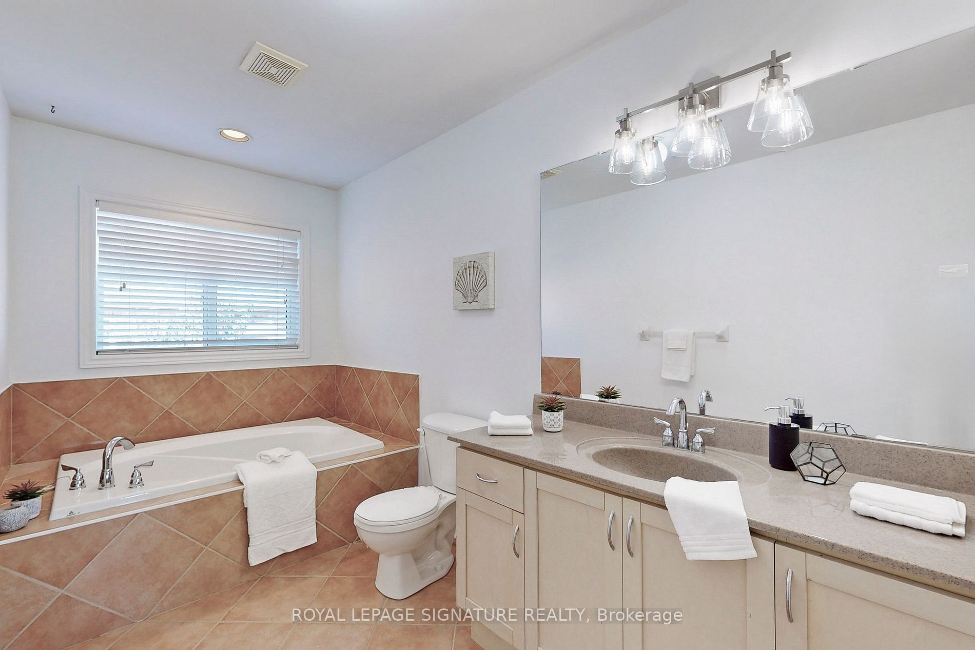34 Pedersen Dr