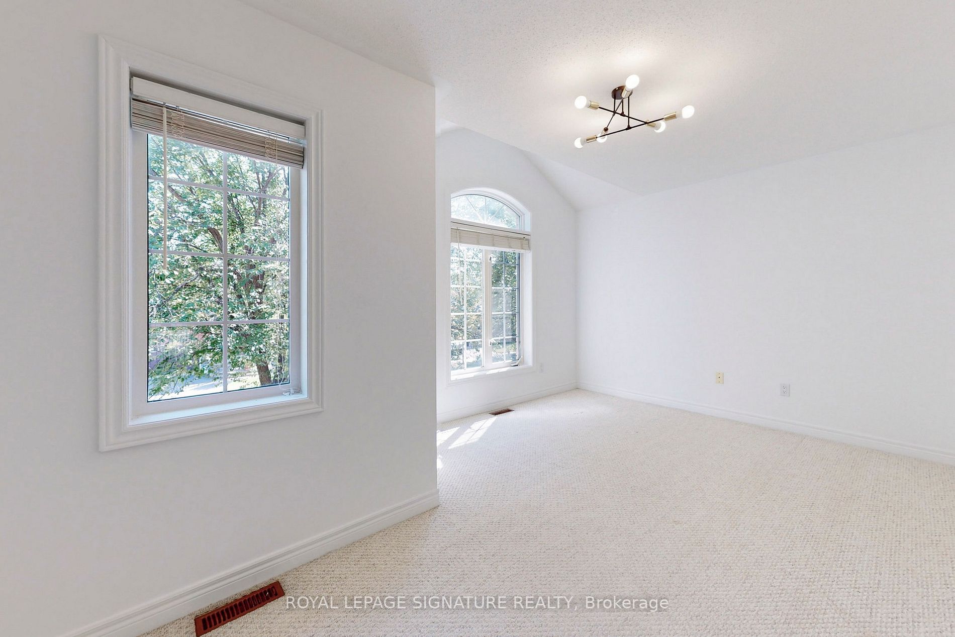 34 Pedersen Dr