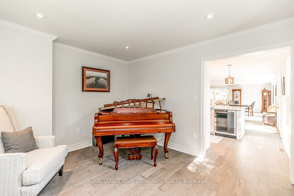 15 Laskay Lane