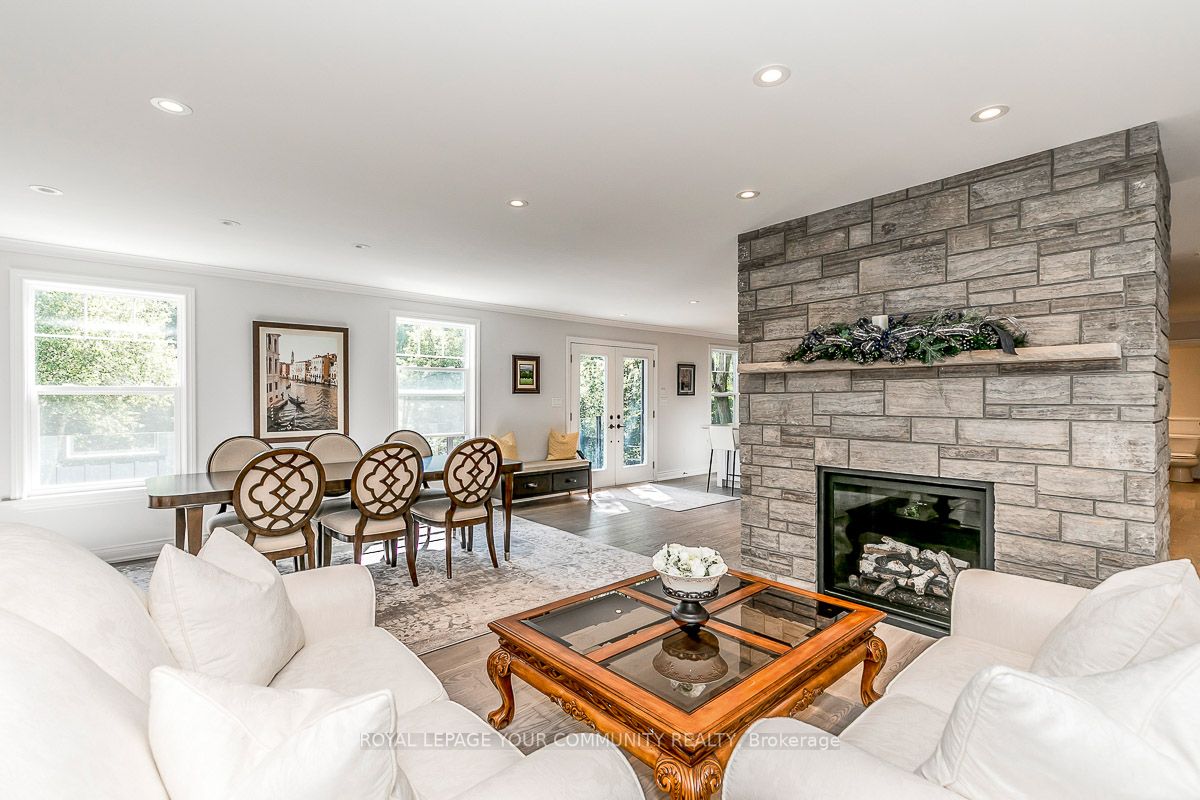 15 Laskay Lane