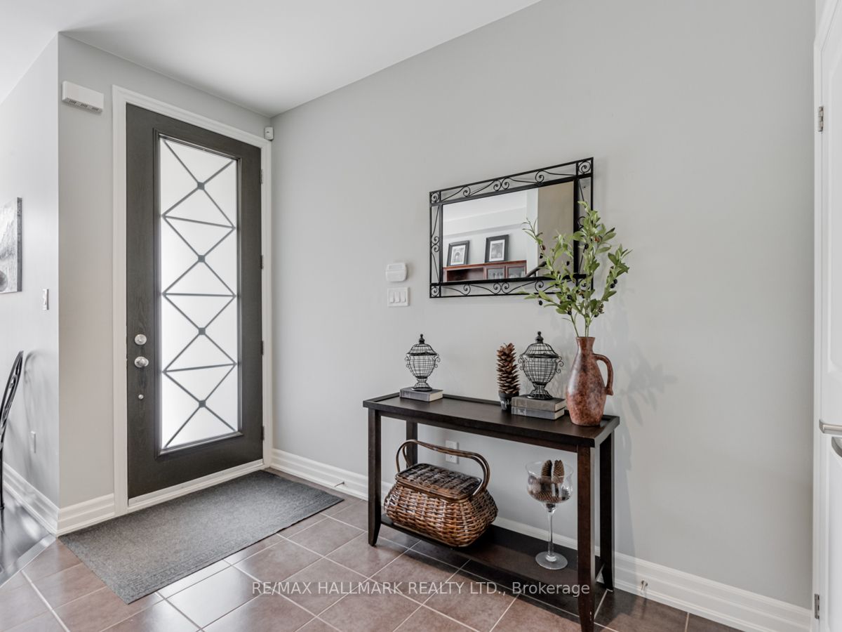 20 Claudview St