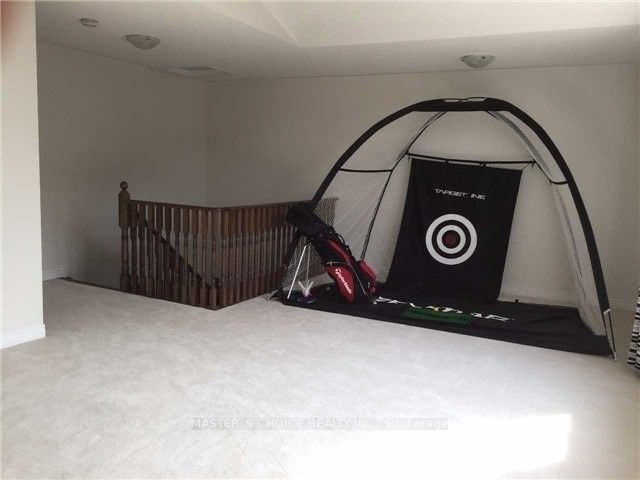 6 Coventry Crt