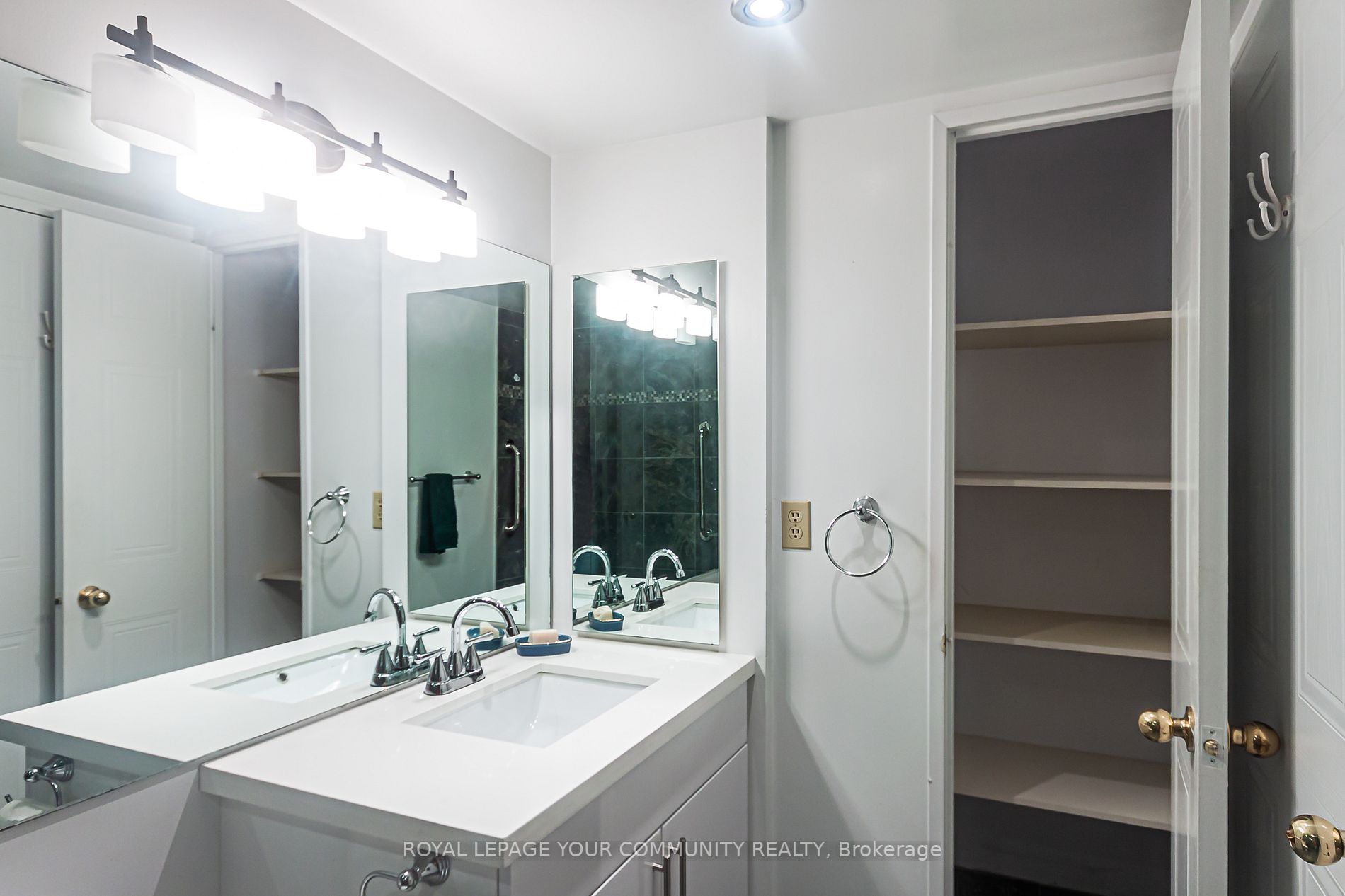 22 Clarissa Dr, #511