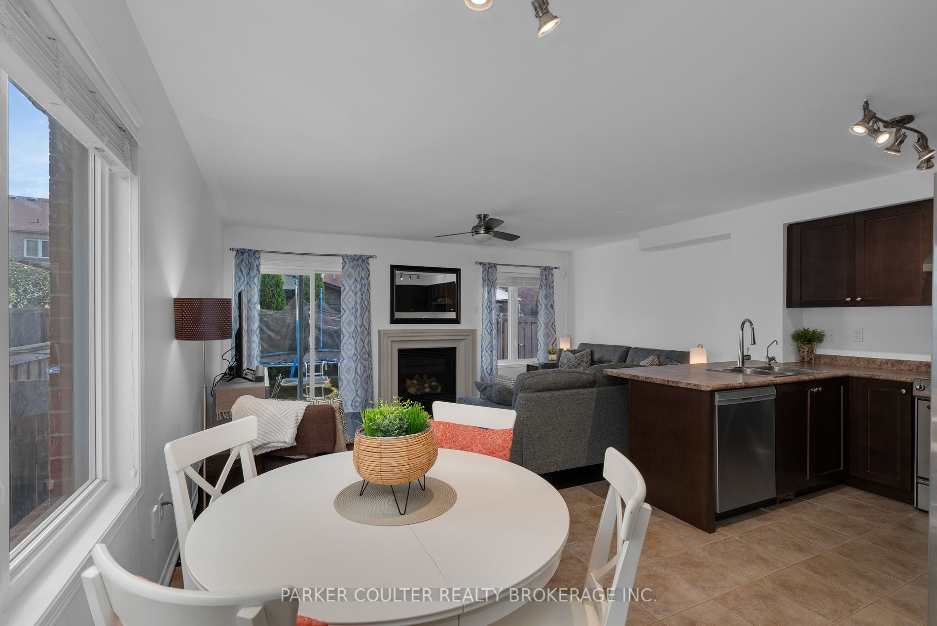 70 Meadowhawk Trail