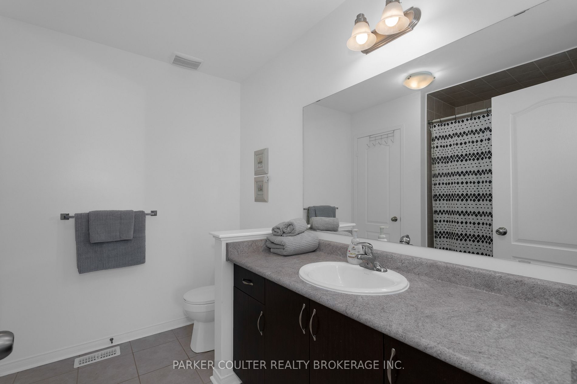 70 Meadowhawk Trail