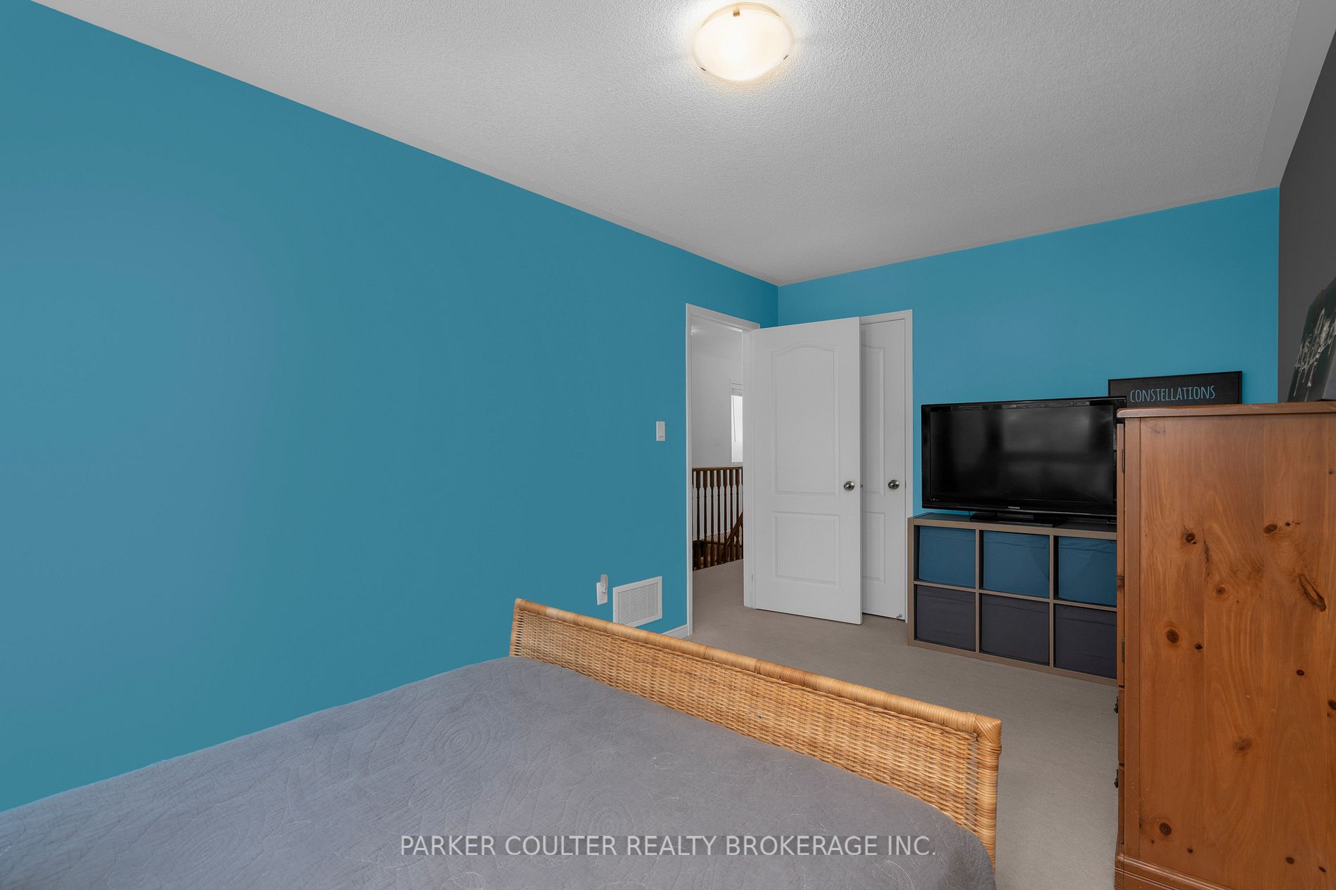 70 Meadowhawk Trail