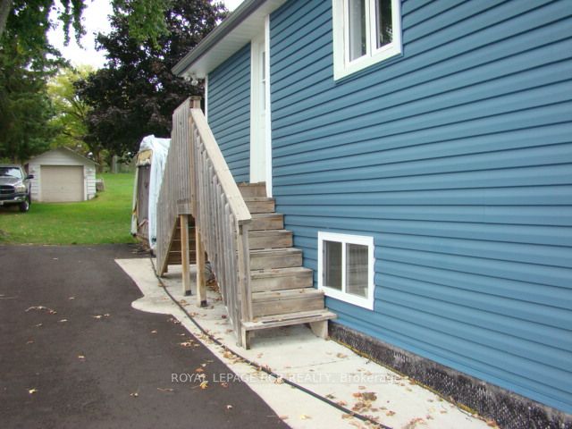 290 Main St N
