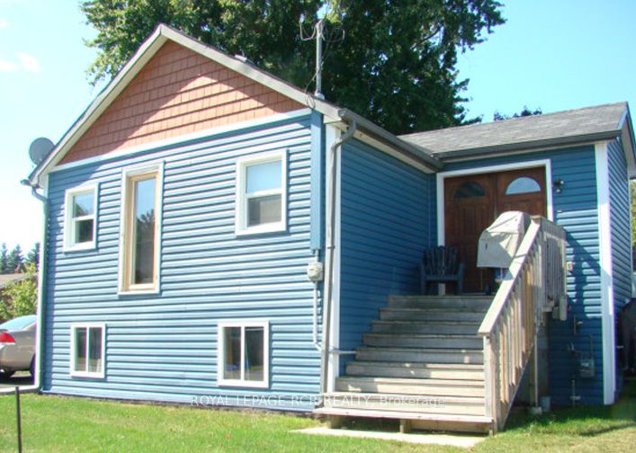 290 Main St N