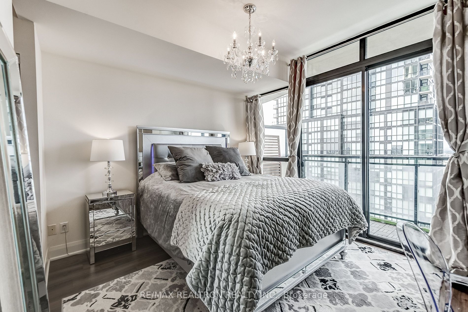 2900 Highway No. 7, #2305